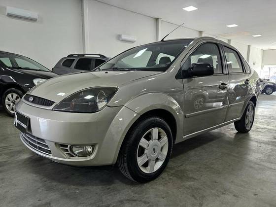 FORD FIESTA 1.6 MPI SEDAN 8V FLEX 4P MANUAL
