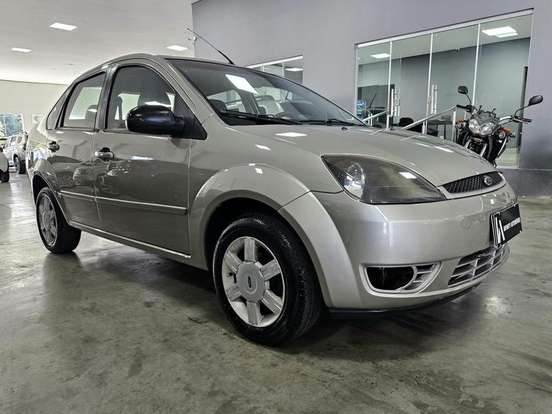FORD-FIESTA-1.6 MPI SEDAN 8V FLEX 4P MANUAL FORD-FIESTA-2005