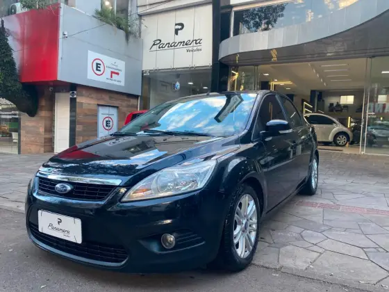 FORD FOCUS 2.0 GLX SEDAN 16V FLEX 4P AUTOMÁTICO FORD FOCUS 2.0 GLX SEDAN 16V FLEX 4P AUTOMÁTICO