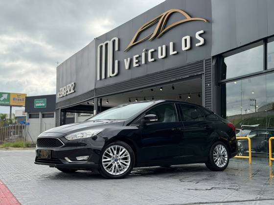 FORD FOCUS 2.0 SE FASTBACK 16V FLEX 4P POWERSHIFT