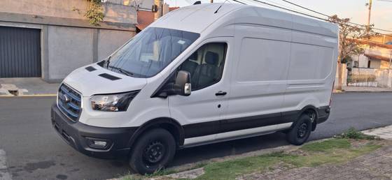 FORD E-TRANSIT 63 KW ELÉTIRCO L3H3