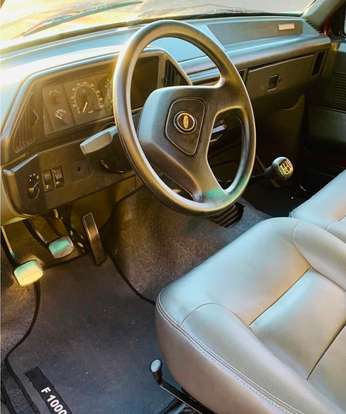 FORD-F-1000-1994