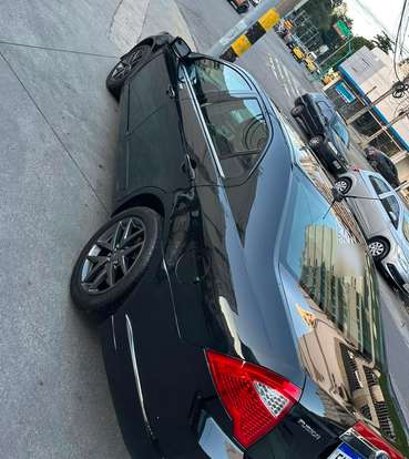 FORD-FUSION-2010