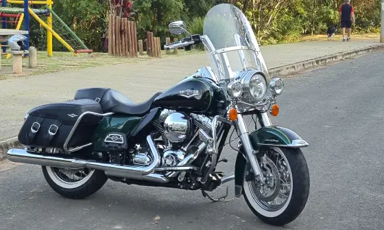 HARLEY-DAVIDSON ROAD KING CLASSIC HARLEY-DAVIDSON ROAD KING CLASSIC