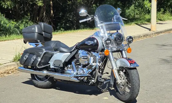 HARLEY-DAVIDSON ROAD KING CLASSIC HARLEY-DAVIDSON ROAD KING CLASSIC