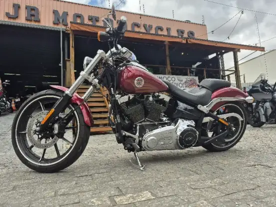 HARLEY-DAVIDSON-SOFTAIL BREAKOUT-2015