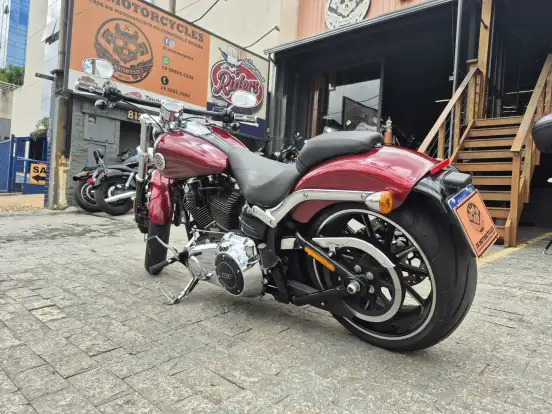 HARLEY-DAVIDSON-SOFTAIL BREAKOUT HARLEY-DAVIDSON-SOFTAIL BREAKOUT-2015