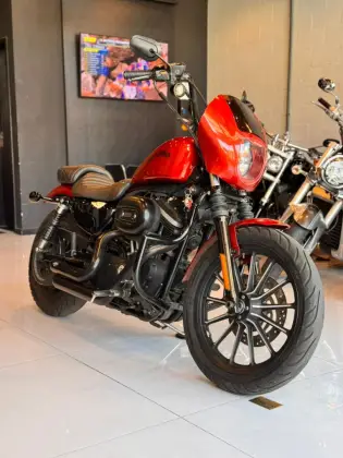 HARLEY-DAVIDSON SPORTSTER IRON 883 