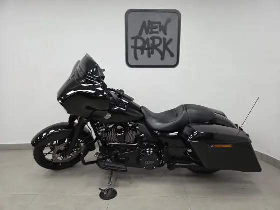 HARLEY-DAVIDSON STREET GLIDE SPECIAL HARLEY-DAVIDSON STREET GLIDE SPECIAL