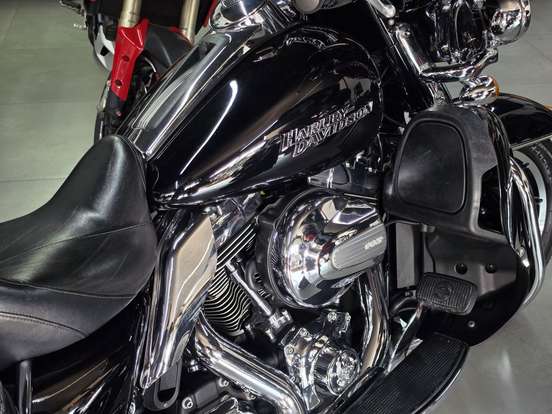 HARLEY-DAVIDSON-ELECTRA GLIDE ULTRA LIMITED HARLEY-DAVIDSON-ELECTRA GLIDE ULTRA LIMITED-2016