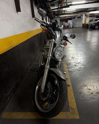 HARLEY-DAVIDSON-V-ROD-2008