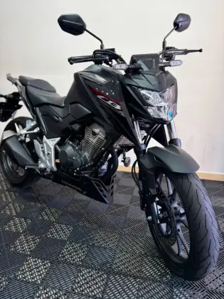HONDA CB 300F TWISTER CBS 