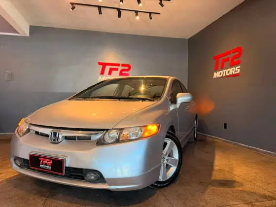HONDA CIVIC 1.8 LXS 16V FLEX 4P AUTOMÁTICO