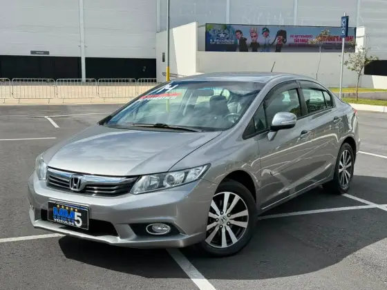 HONDA CIVIC 2.0 LXR 16V FLEX 4P AUTOMÁTICO HONDA CIVIC 2.0 LXR 16V FLEX 4P AUTOMÁTICO