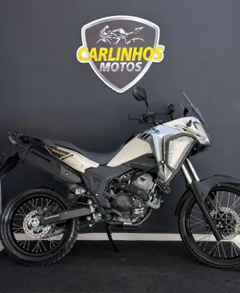 HONDA XRE 300 SAHARA ADVENTURE HONDA XRE 300 SAHARA ADVENTURE
