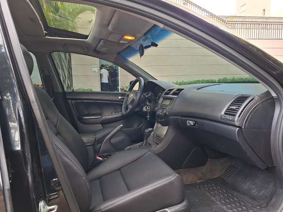 HONDA-ACCORD-2006