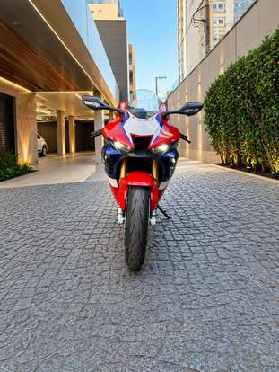 HONDA-CBR 1000RR-R FIREBLADE SP-2023