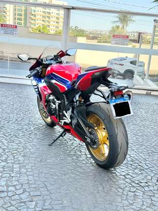 HONDA-CBR 1000RR-R FIREBLADE SP-2023