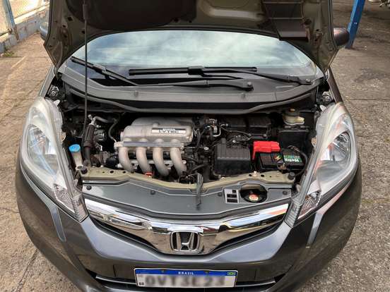 HONDA-FIT-2014