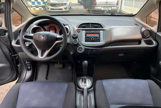 HONDA-FIT-2014