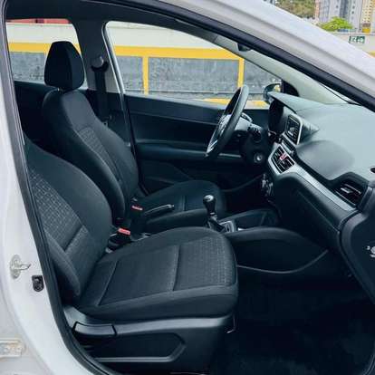 HYUNDAI-HB20-2023
