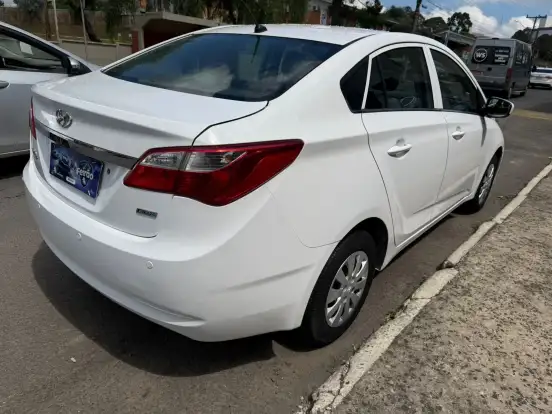 HYUNDAI-HB20S-2015