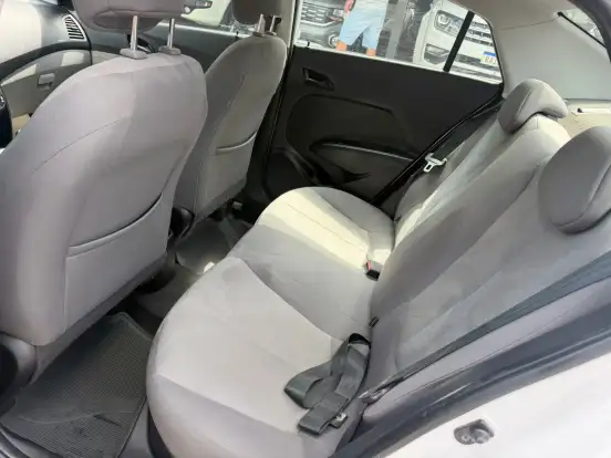 HYUNDAI-HB20S-1.0 COPA DO MUNDO 12V FLEX 4P MANUAL HYUNDAI-HB20S-2015
