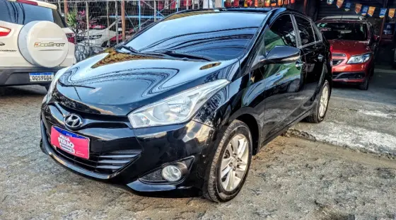 HYUNDAI HB20S 1.6 PREMIUM 16V FLEX 4P MANUAL HYUNDAI HB20S 1.6 PREMIUM 16V FLEX 4P MANUAL