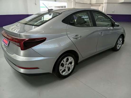 HYUNDAI-HB20S-2024