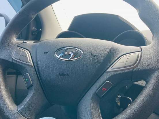 HYUNDAI-HB20S-1.6 COMFORT STYLE 16V FLEX 4P AUTOMÁTICO HYUNDAI-HB20S-2016