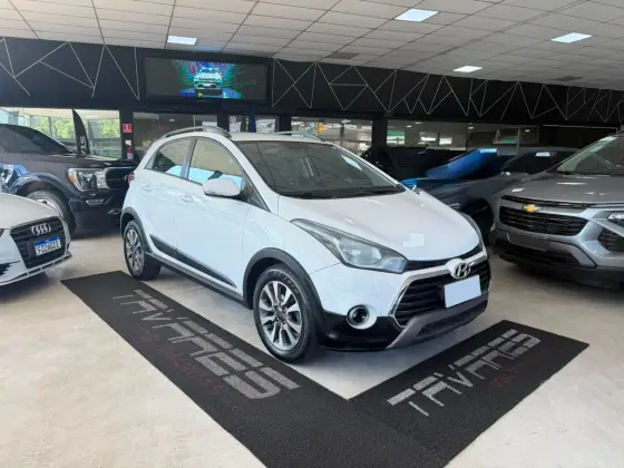 HYUNDAI HB20X 1.6 16V STYLE FLEX 4P AUTOMÁTICO HYUNDAI HB20X 1.6 16V STYLE FLEX 4P AUTOMÁTICO