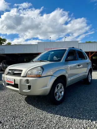 HYUNDAI-TUCSON-2.0 MPFI GL 16V 142CV 2WD GASOLINA 4P MANUAL HYUNDAI-TUCSON-2011