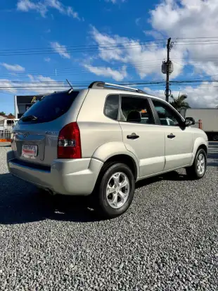 HYUNDAI-TUCSON-2011