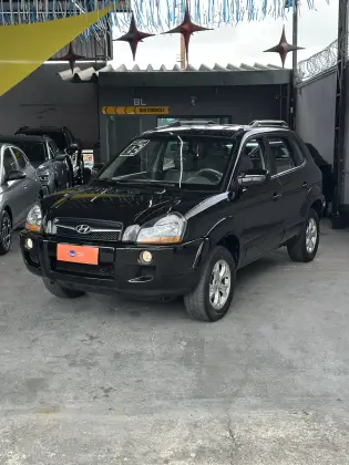 HYUNDAI TUCSON 2.0 MPFI GLS 16V 143CV 2WD FLEX 4P AUTOMÁTICO HYUNDAI TUCSON 2.0 MPFI GLS 16V 143CV 2WD FLEX 4P AUTOMÁTICO