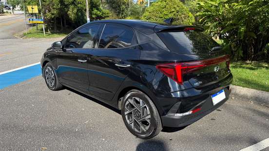 HYUNDAI-HB20-2023