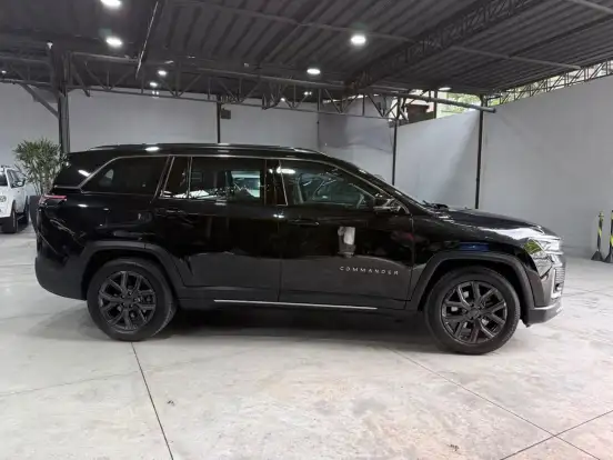 JEEP-COMMANDER-2025