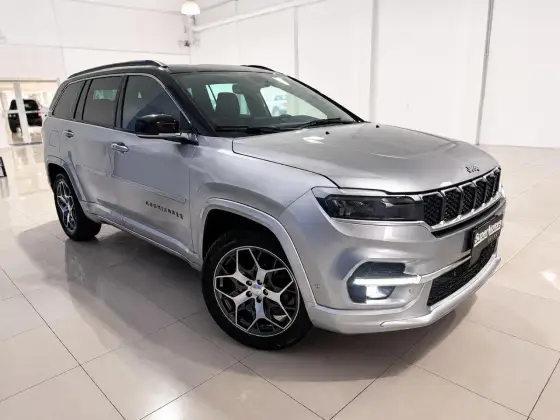 JEEP COMMANDER 1.3 T270 TURBO FLEX OVERLAND AT6 JEEP COMMANDER 1.3 T270 TURBO FLEX OVERLAND AT6