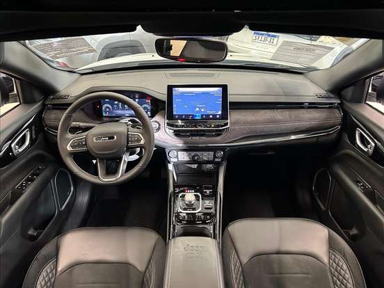 JEEP-COMMANDER-2025