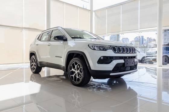JEEP COMPASS 1.3 T270 TURBO FLEX LONGITUDE AT6