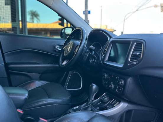 JEEP-COMPASS-2.0 16V DIESEL LONGITUDE 4X4 AUTOMÁTICO JEEP-COMPASS-2019