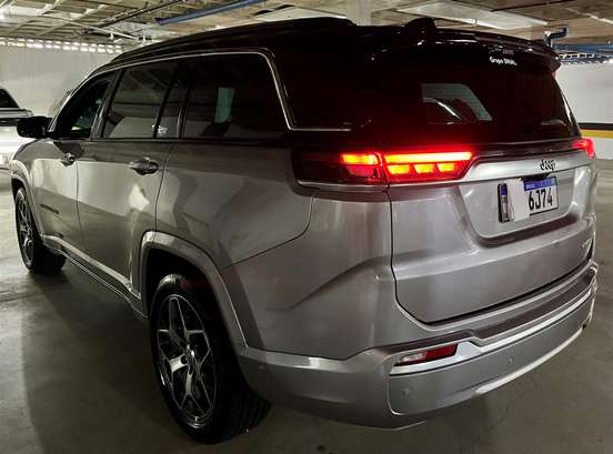 JEEP-COMMANDER-2023