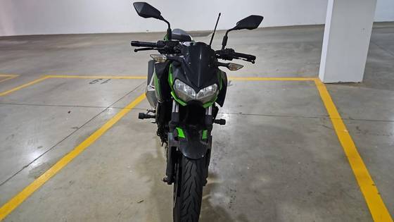 KAWASAKI Z400 