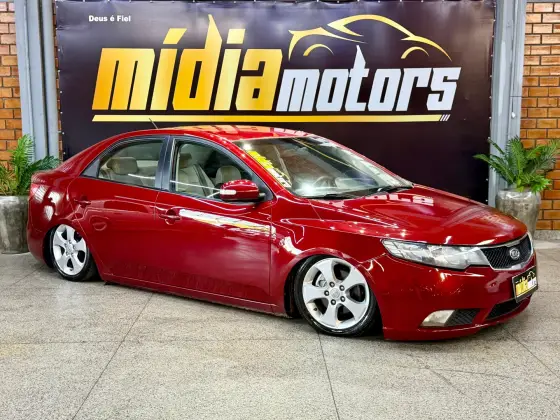 KIA CERATO 1.6 EX2 SEDAN 16V GASOLINA 4P AUTOMÁTICO KIA CERATO 1.6 EX2 SEDAN 16V GASOLINA 4P AUTOMÁTICO