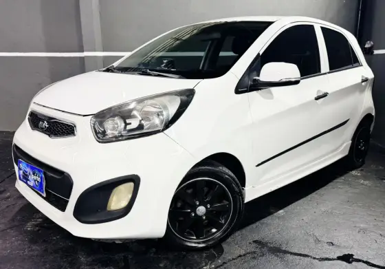 KIA PICANTO 1.0 EX 12V FLEX 4P AUTOMÁTICO KIA PICANTO 1.0 EX 12V FLEX 4P AUTOMÁTICO