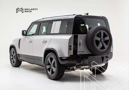 LAND ROVER-DEFENDER-2026