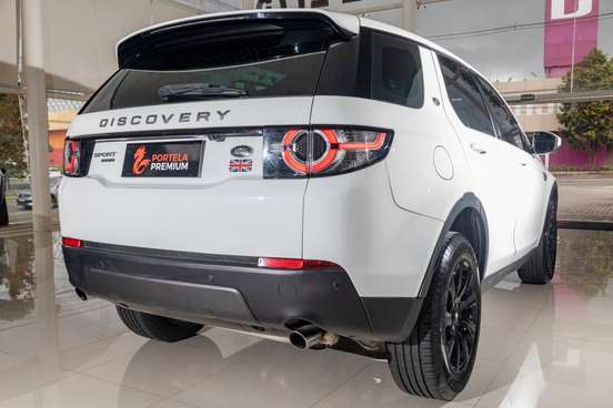LAND ROVER-DISCOVERY SPORT-2017