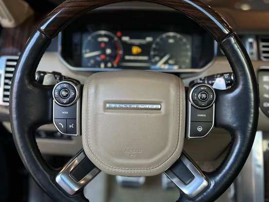LAND ROVER-RANGE ROVER VOGUE-4.4 AUTOBIOGRAPHY SDV8 4X4 TURBO DIESEL 4P AUTOMÁTICO LAND ROVER-RANGE ROVER VOGUE-2015