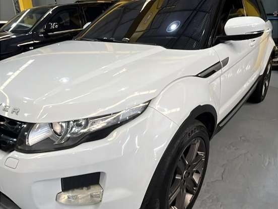 LAND ROVER-RANGE ROVER EVOQUE-2.0 PRESTIGE TECH 4WD 16V GASOLINA 4P AUTOMÁTICO LAND ROVER-RANGE ROVER EVOQUE-2013