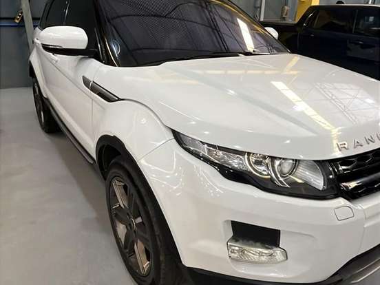 LAND ROVER-RANGE ROVER EVOQUE-2.0 PRESTIGE TECH 4WD 16V GASOLINA 4P AUTOMÁTICO LAND ROVER-RANGE ROVER EVOQUE-2013