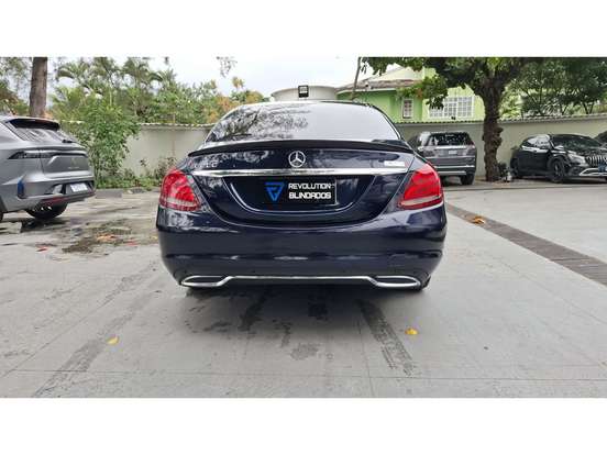 MERCEDES-BENZ-C 200-2.0 CGI AVANTGARDE 16V GASOLINA 4P AUTOMÁTICO MERCEDES-BENZ-C 200-2015